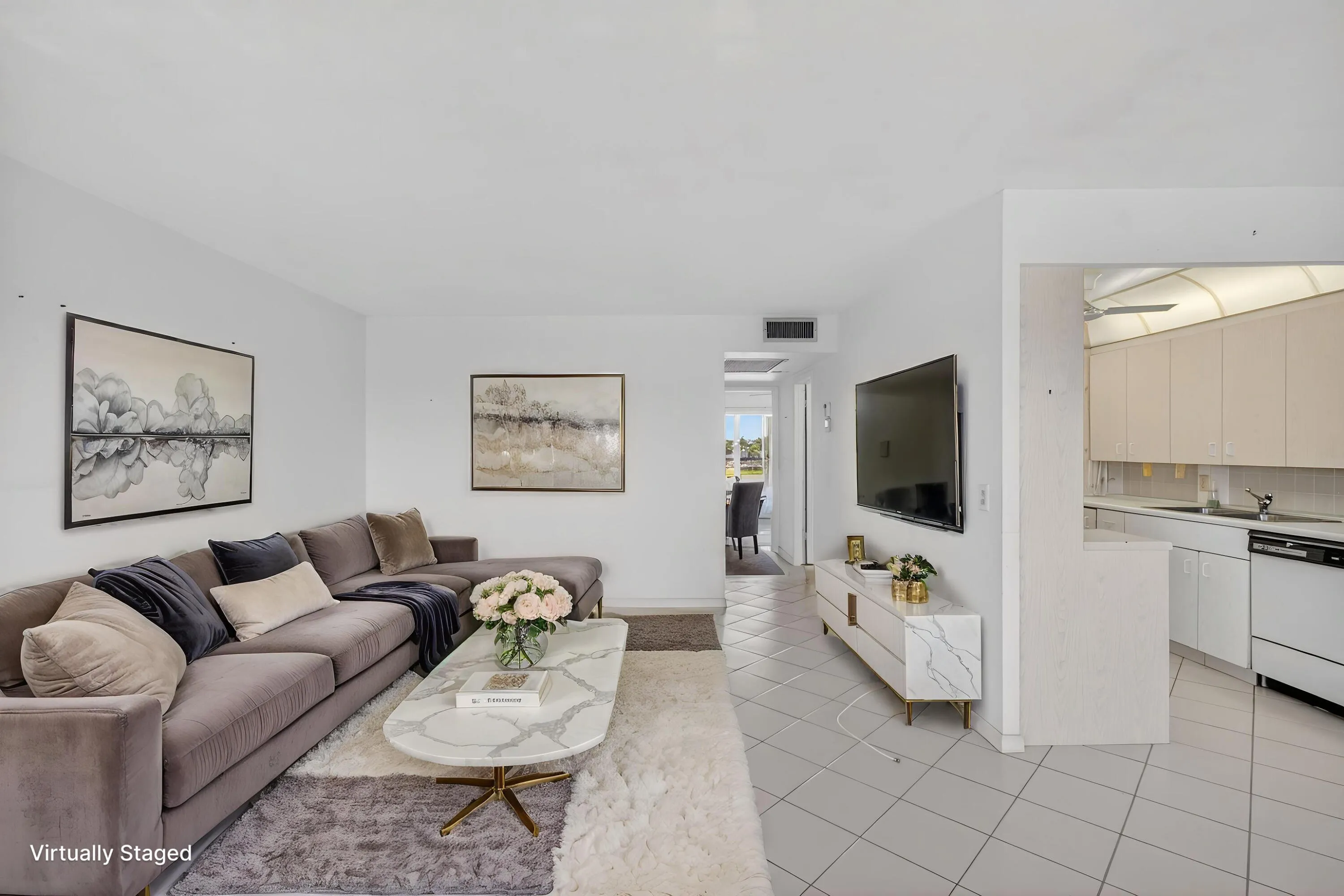 VIRTUAL STAGING LIV-RM- 2