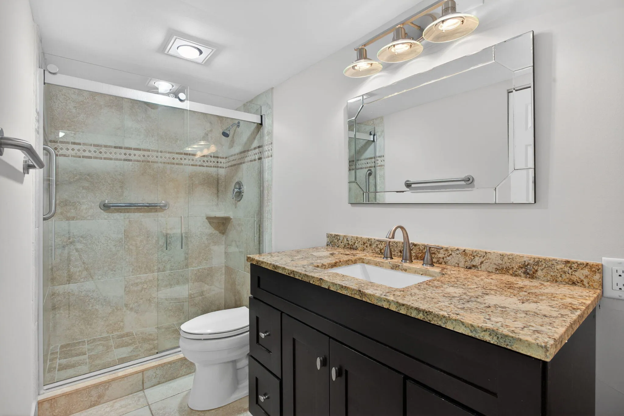 GUEST BATHROOM SHOWER