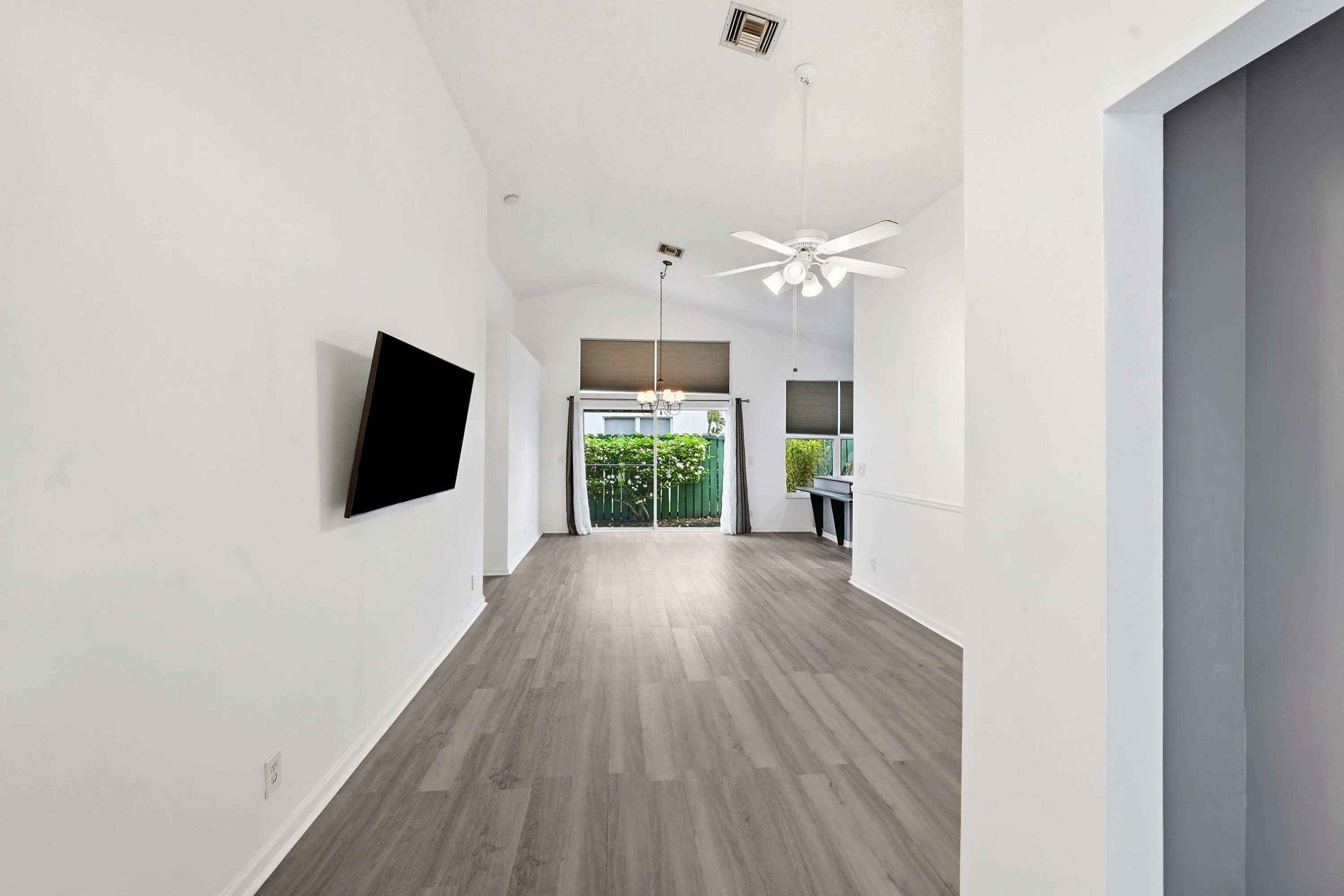 09_living room