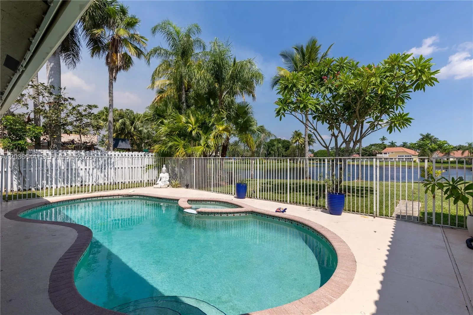 Property photo 32