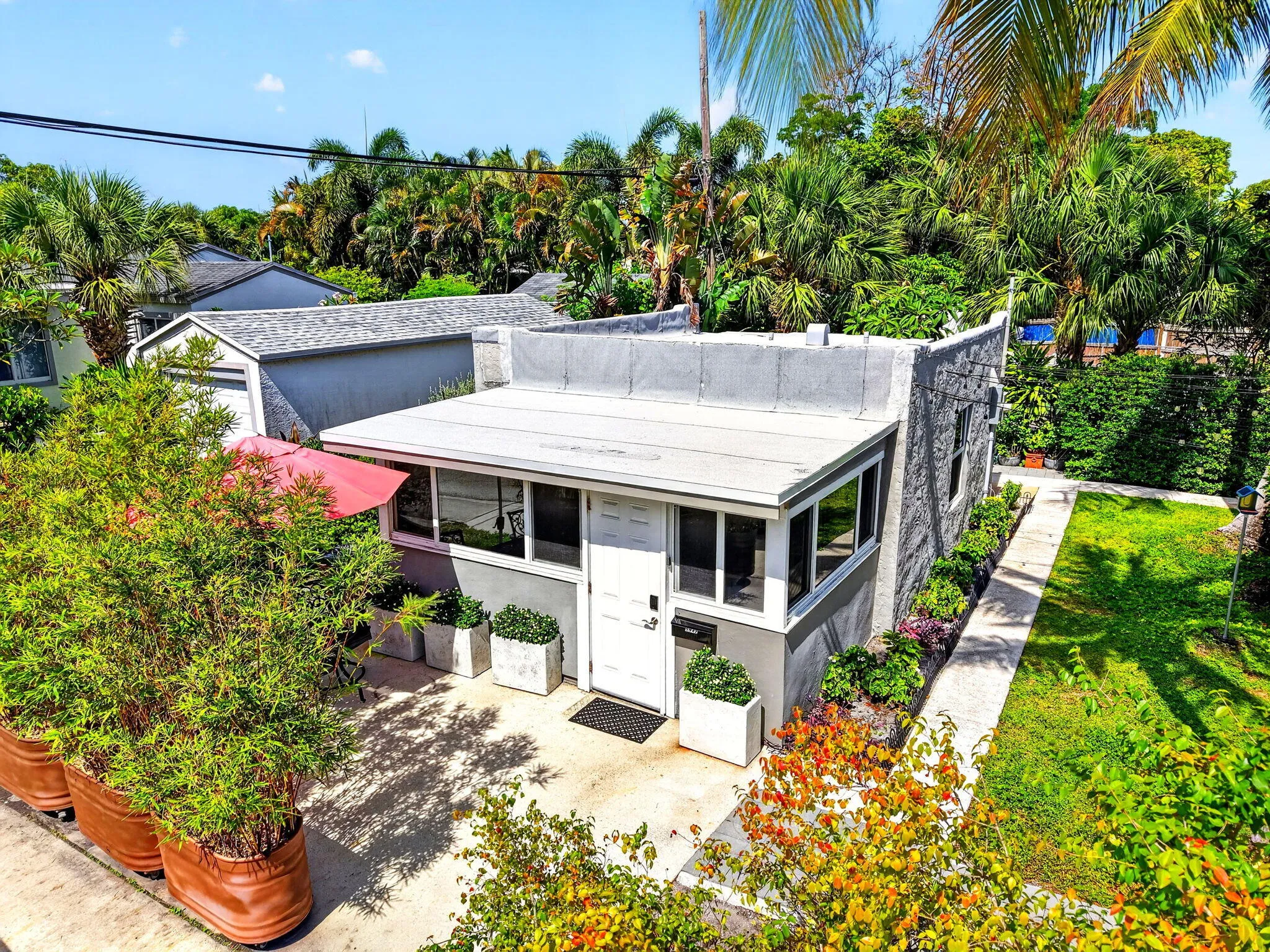 Detached cottage