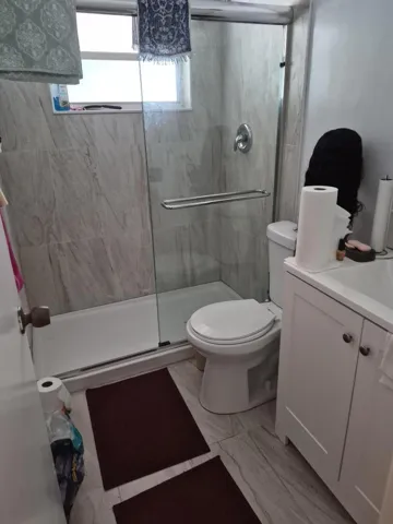 72273