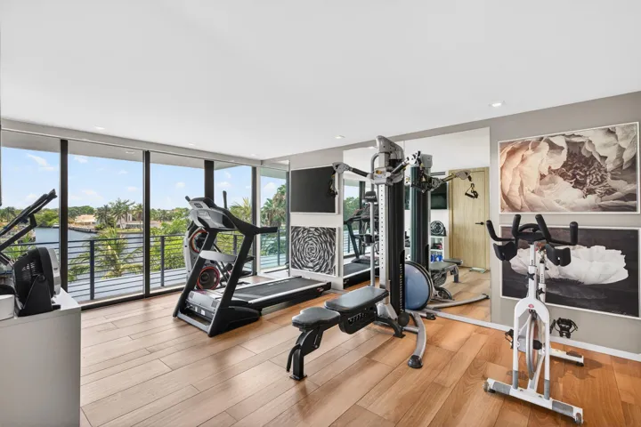 089 - Gym with River Views