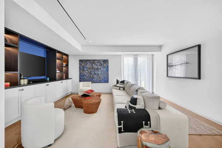 053 - Guest Suite with Media Wall