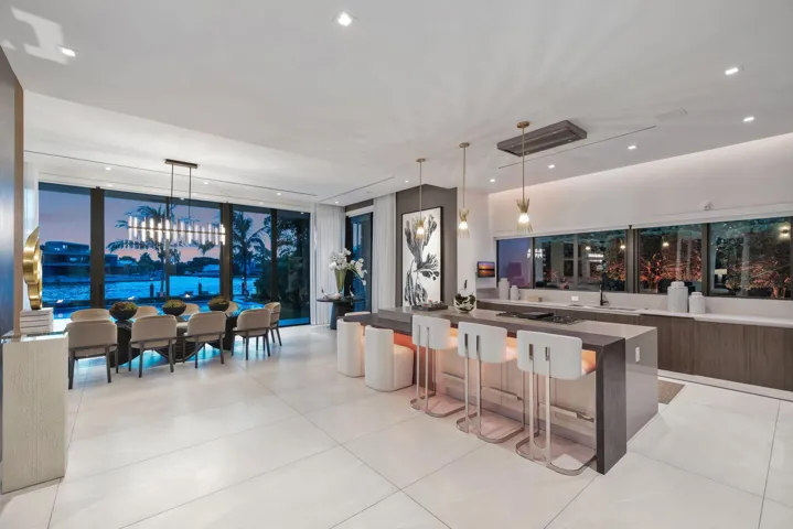 154 - Evening Kitchen, Bar & Great Room