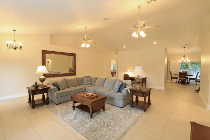FORMAL LIVING ROOM