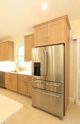 ALL STAINLESS APPLIANCES