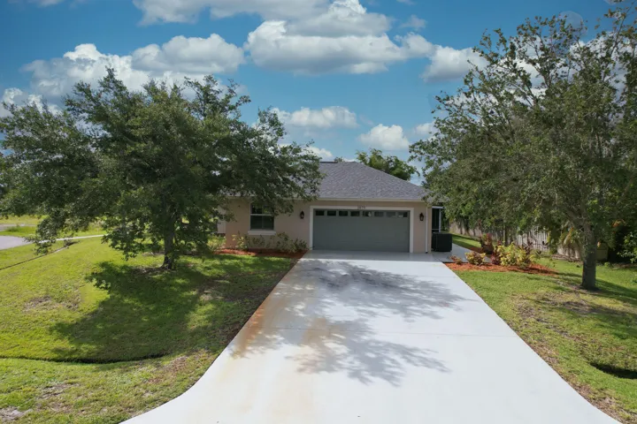OVERSIZED 2 CAR GARAGE