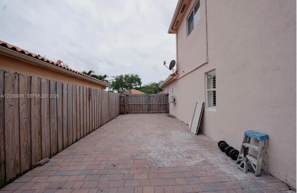 Property photo 23