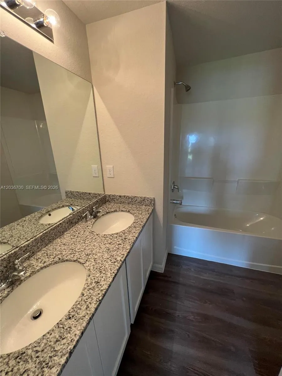 Property photo 50
