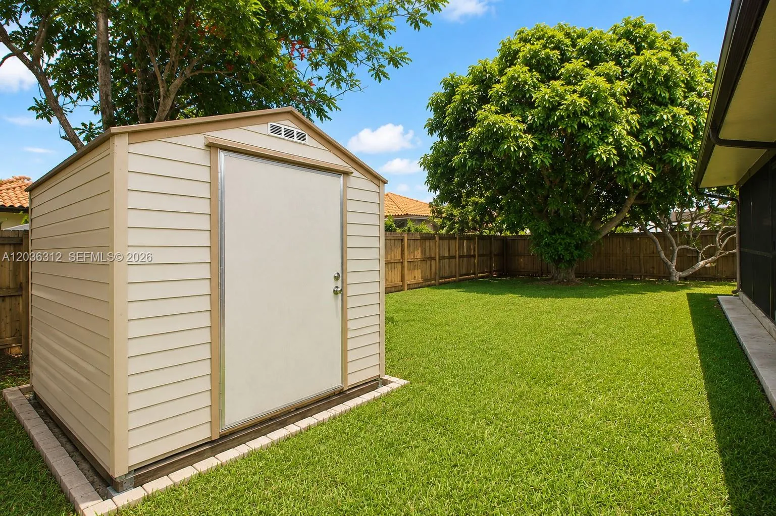 Property photo 77