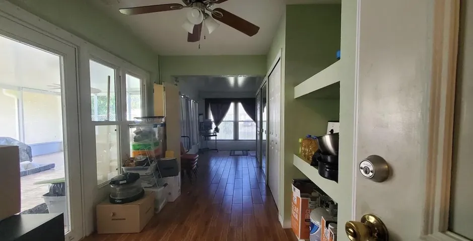 Suntan Interior 2