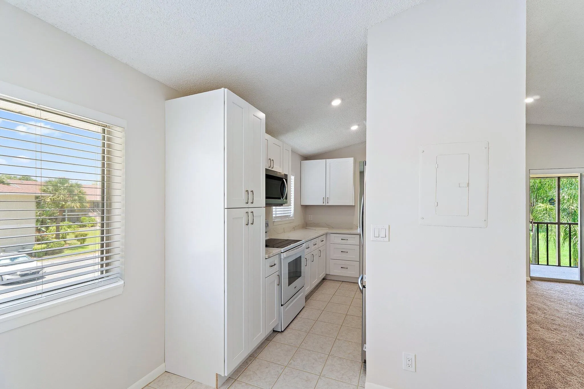 008-6531ChasewoodDrive-UnitH-Jupiter-FL-