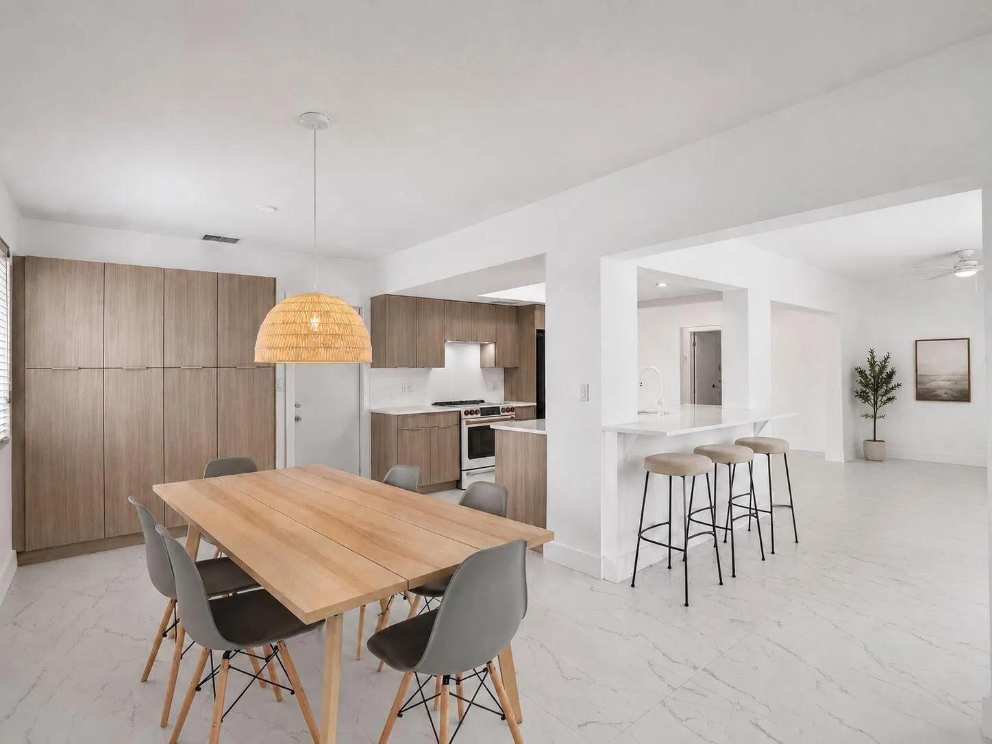 Virtual Staging 2