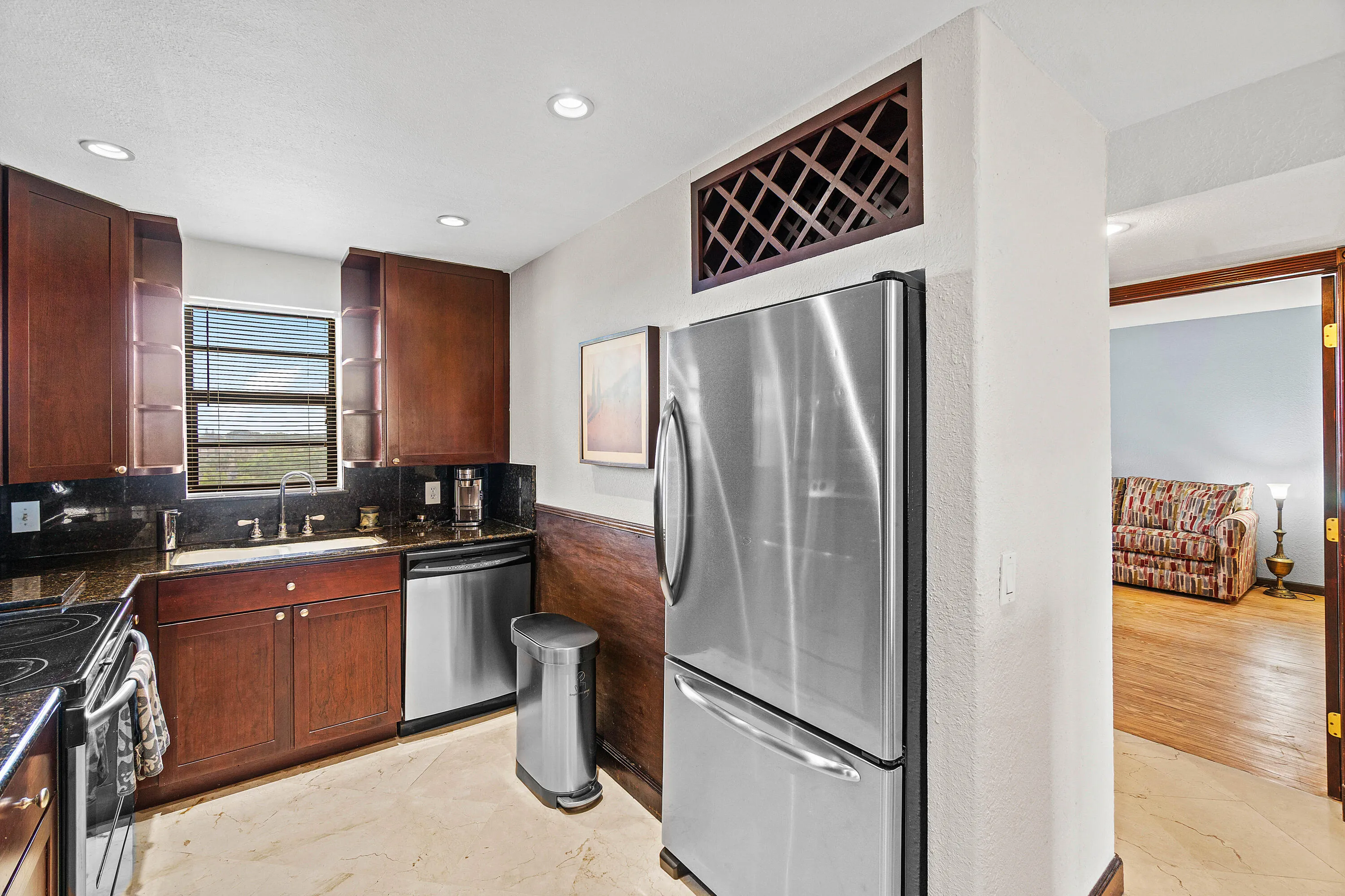 006-2400DeerCreekCountryClubBoulevard-60
