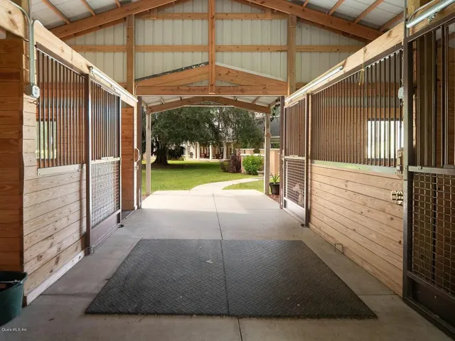 OCALA BARN ISLE