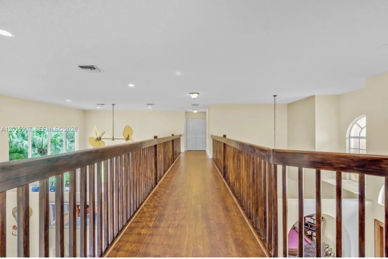 Property photo 54