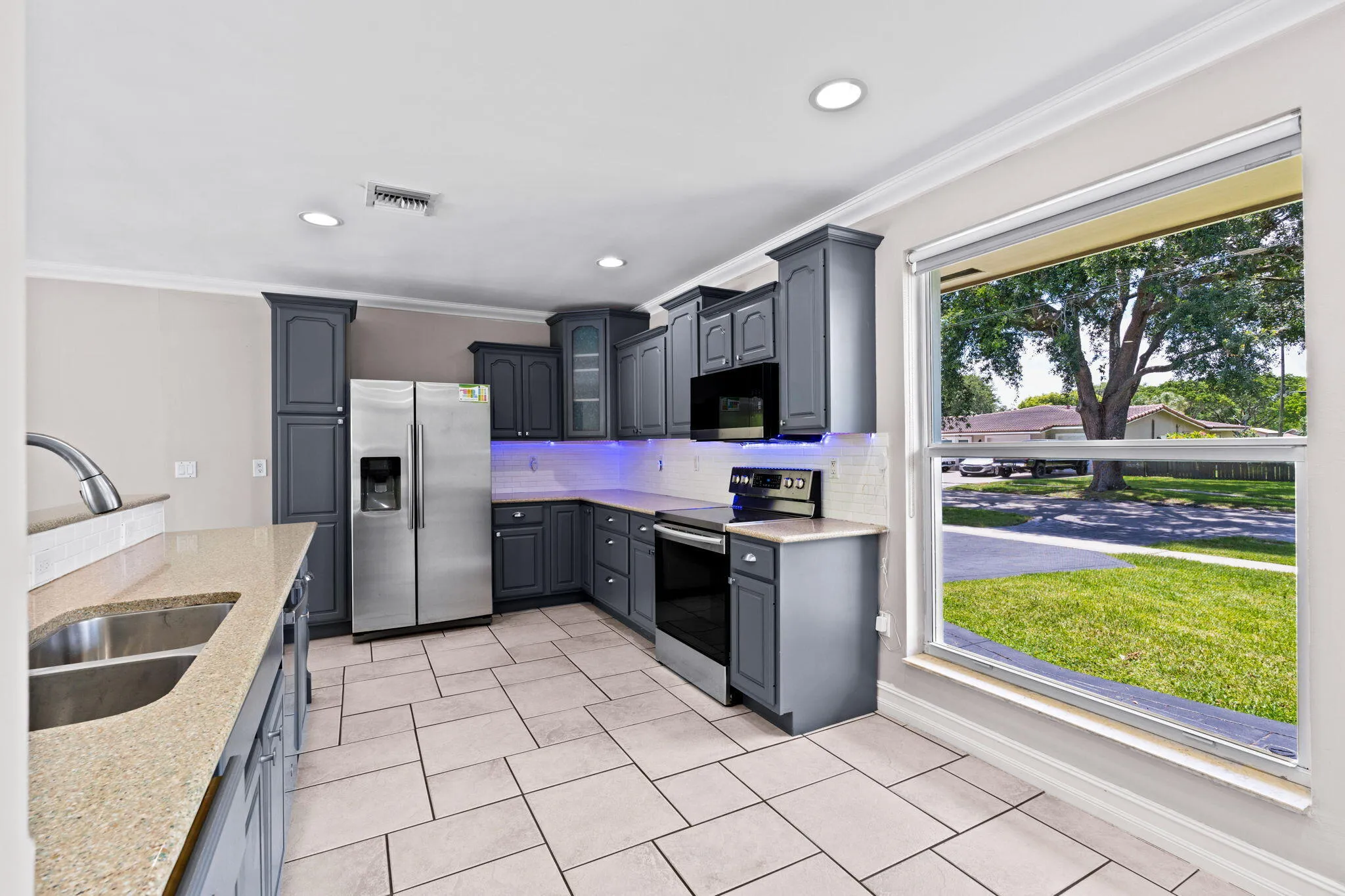 10-web-or-mls-A7407166