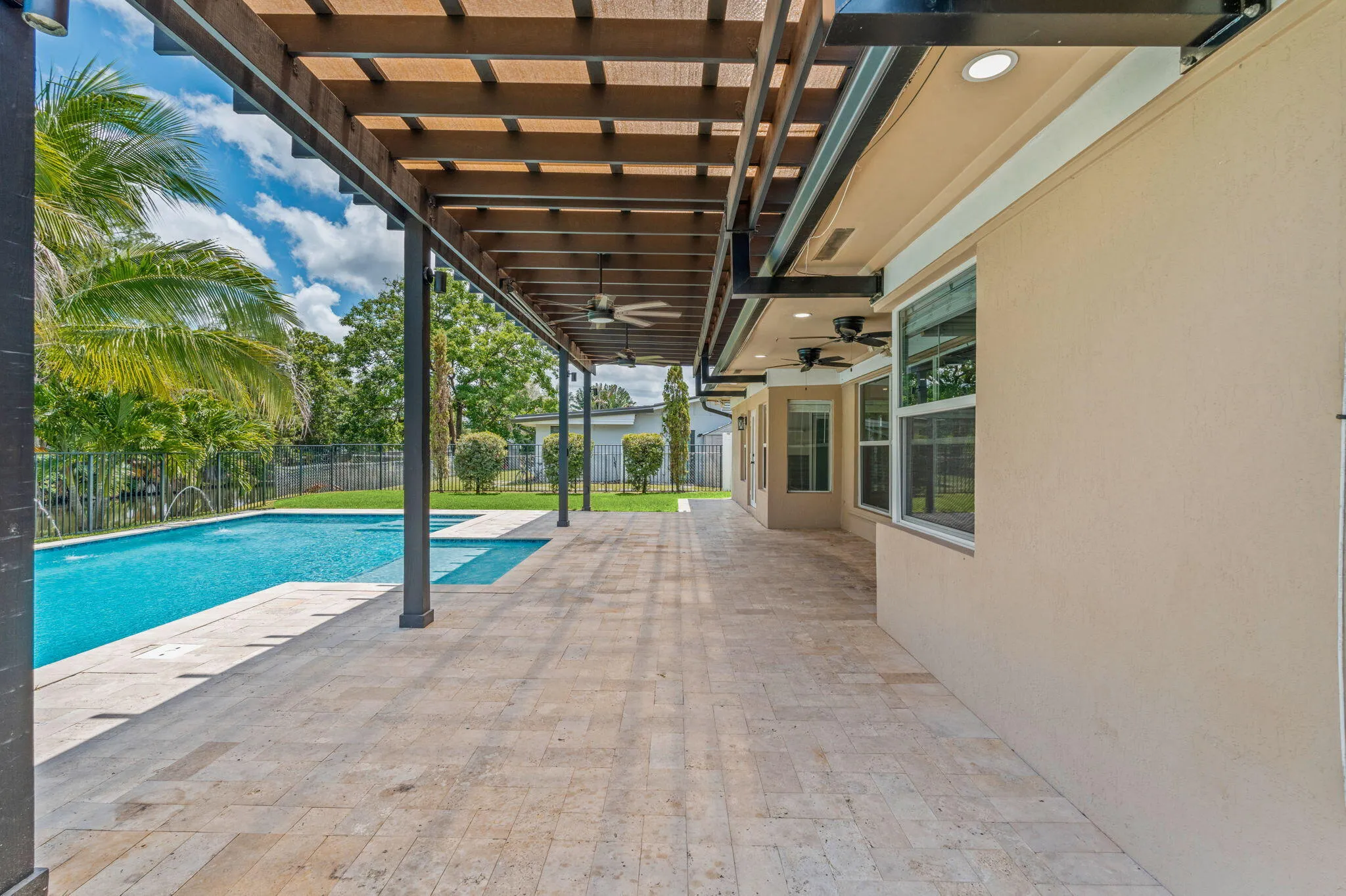 40-web-or-mls-A7407041
