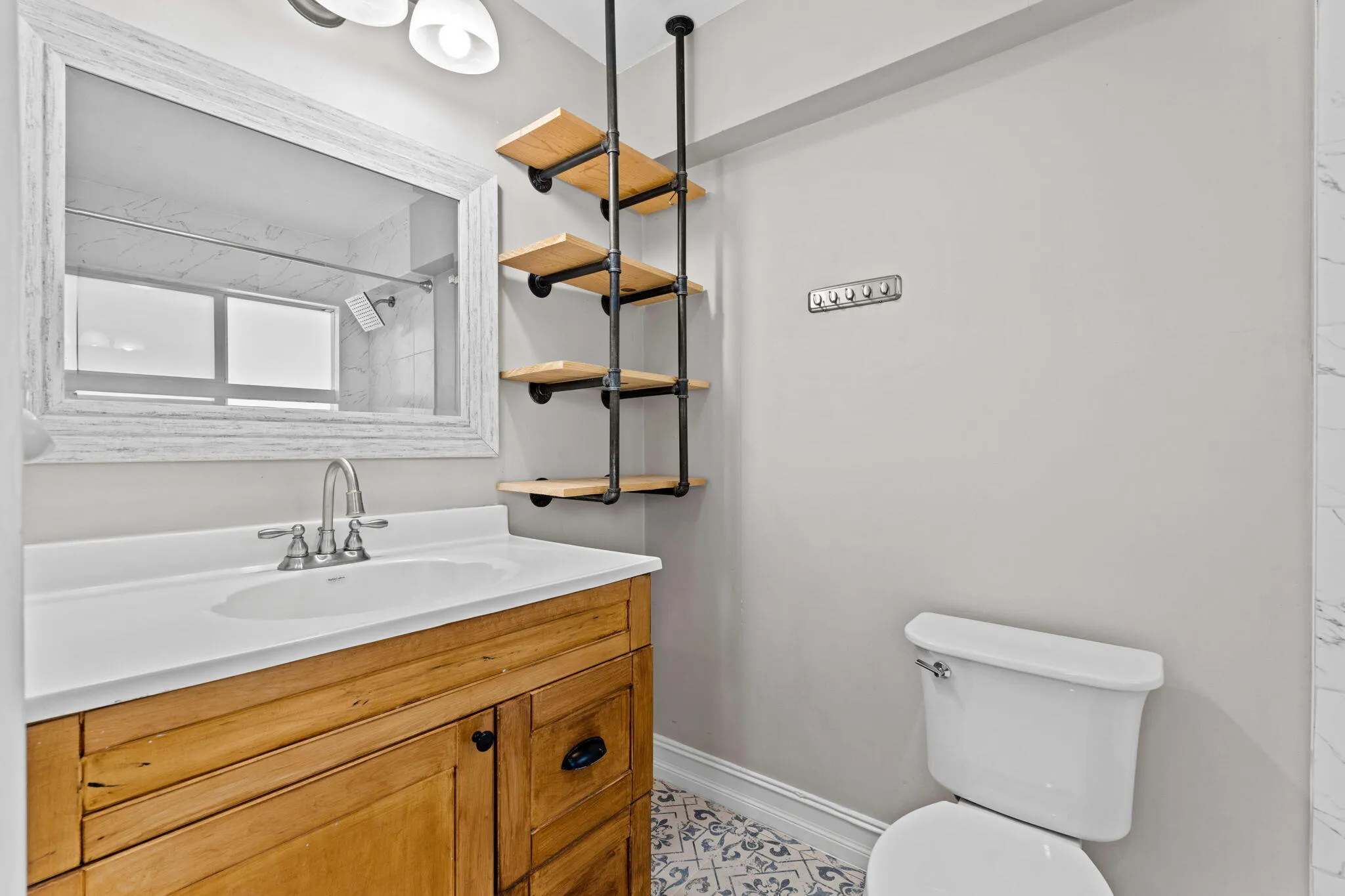 27-web-or-mls-A7407112