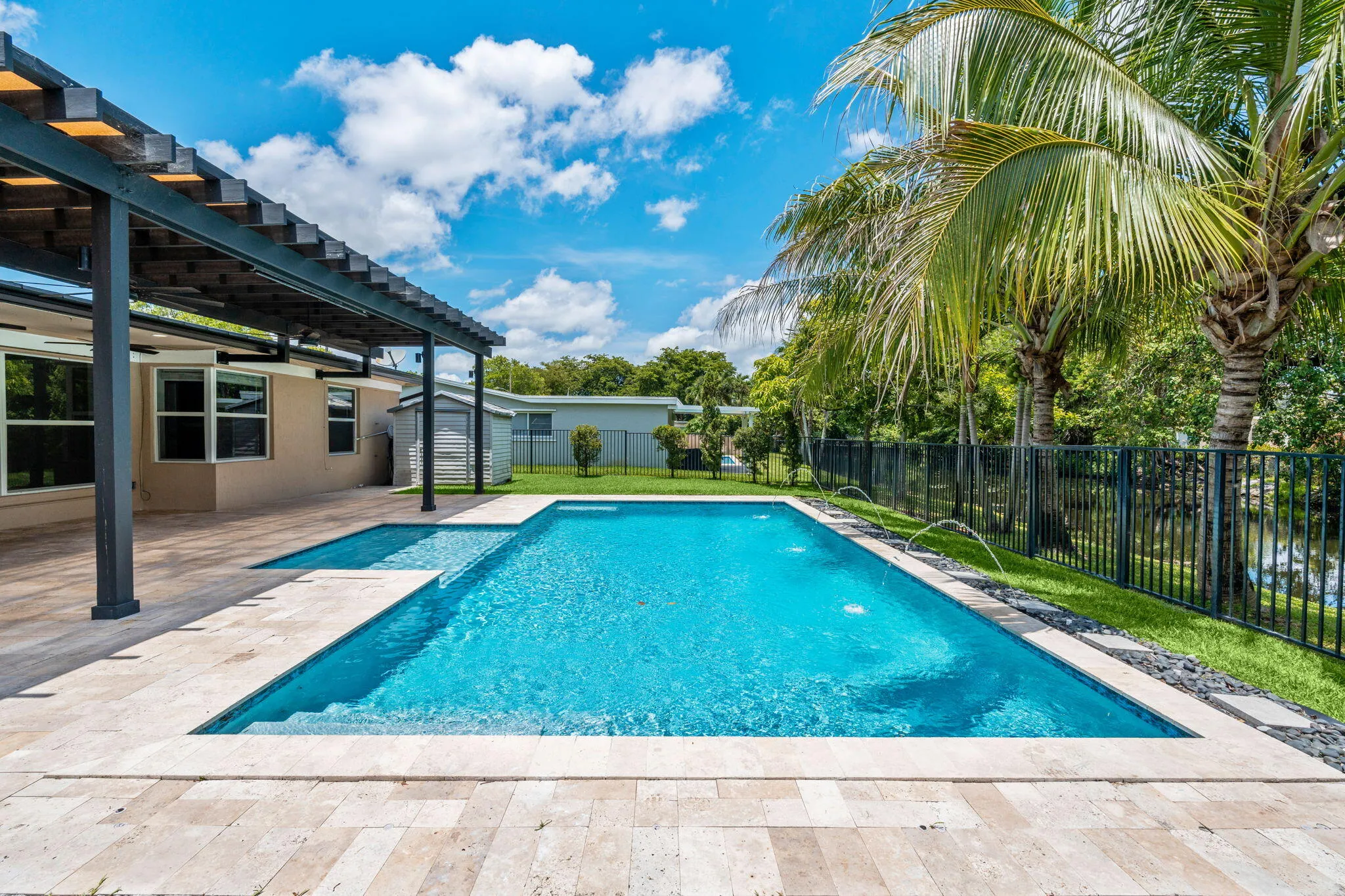 47-web-or-mls-A7407004