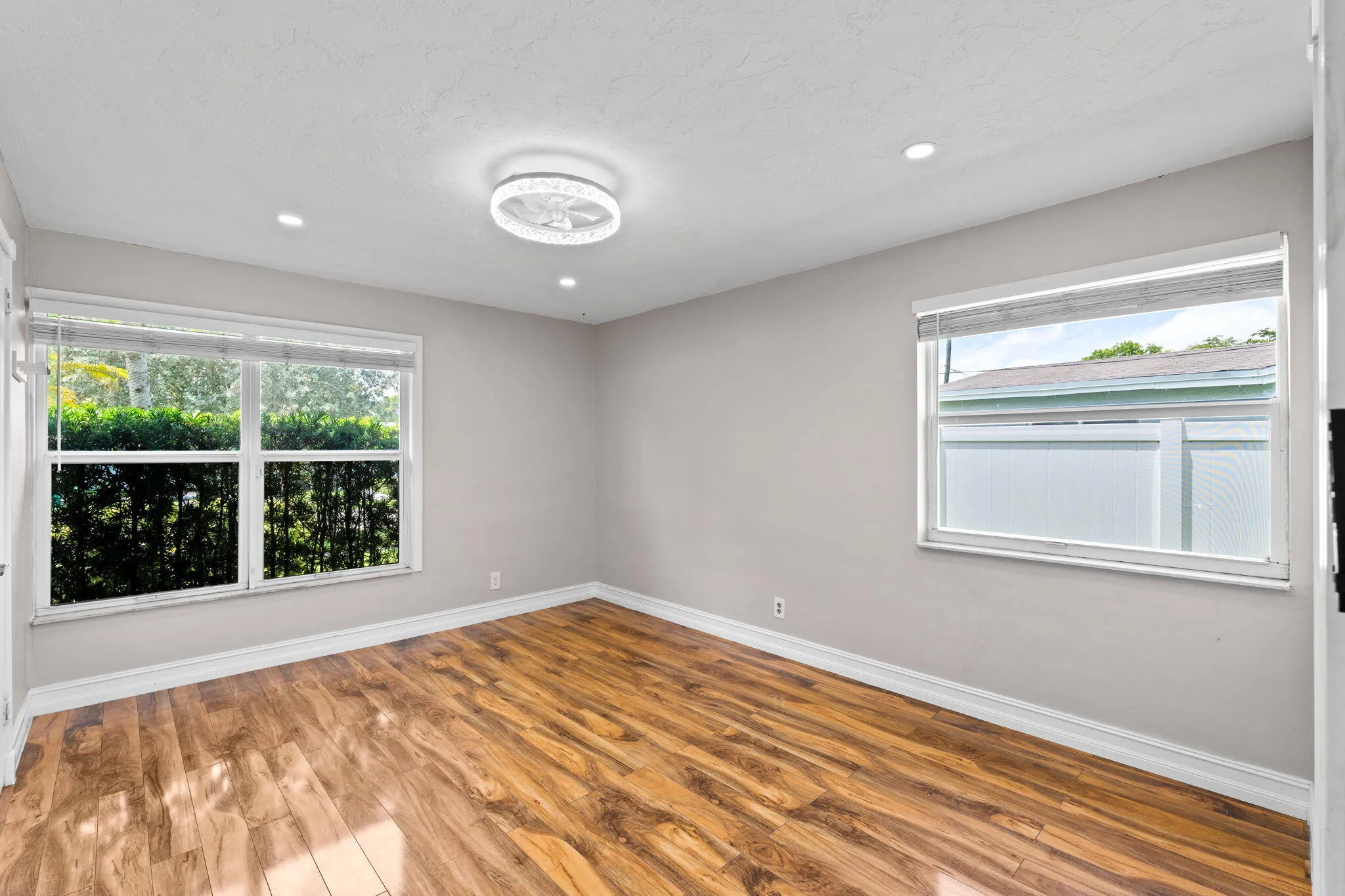 24-web-or-mls-A7407100
