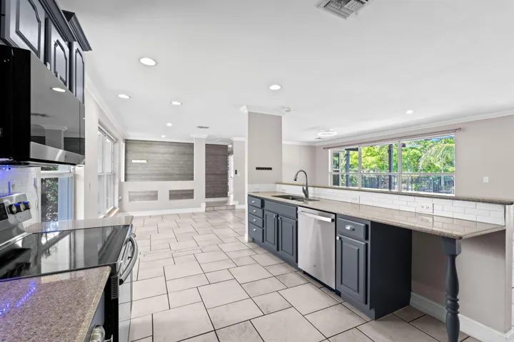 7-web-or-mls-A7407157