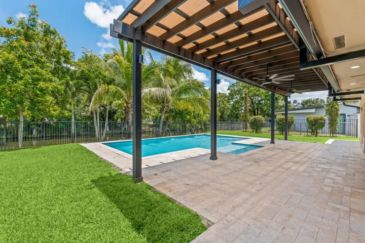 39-web-or-mls-A7407038