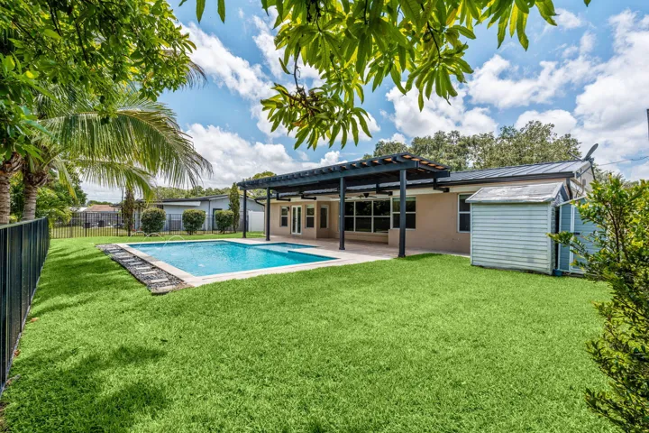 50-web-or-mls-A7406991
