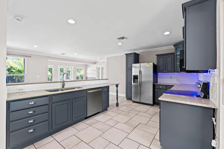 9-web-or-mls-A7407163