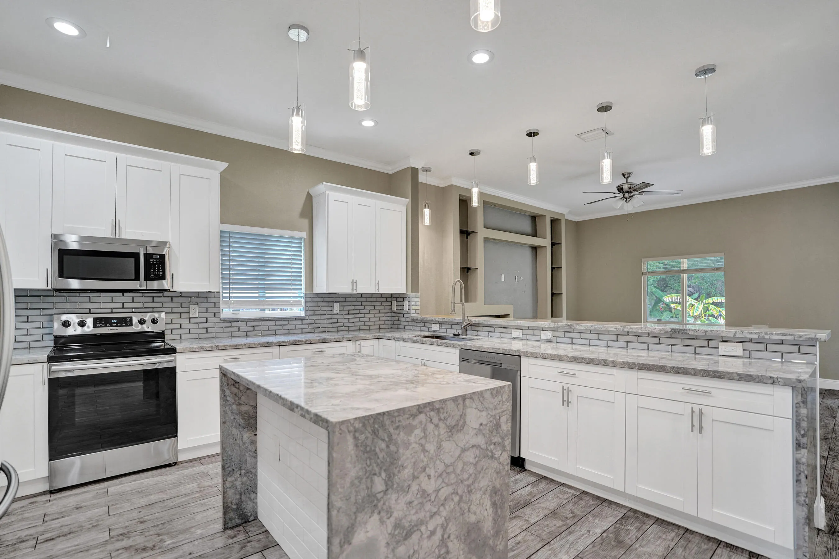 02 13 Kitchen