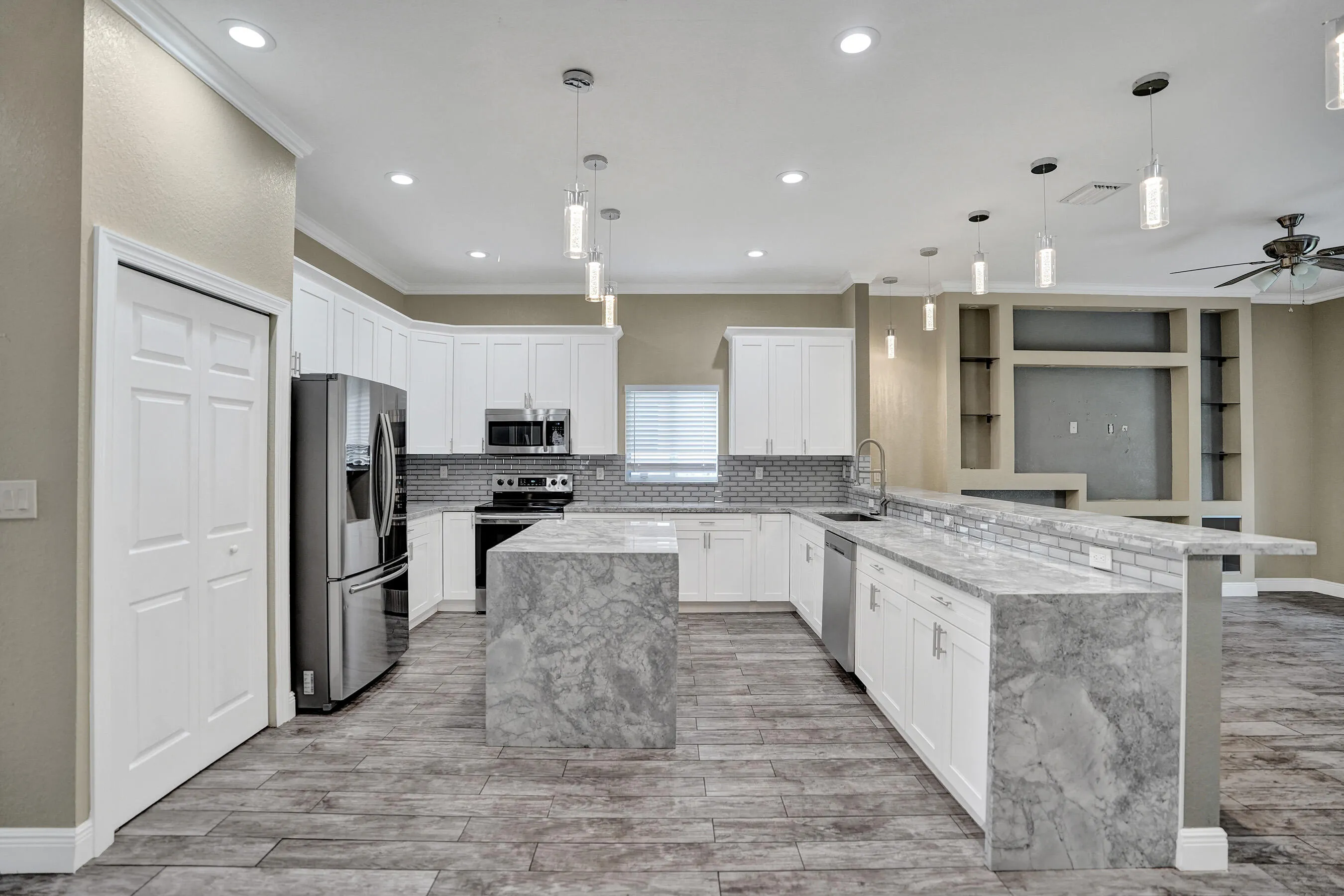 02 5 Kitchen