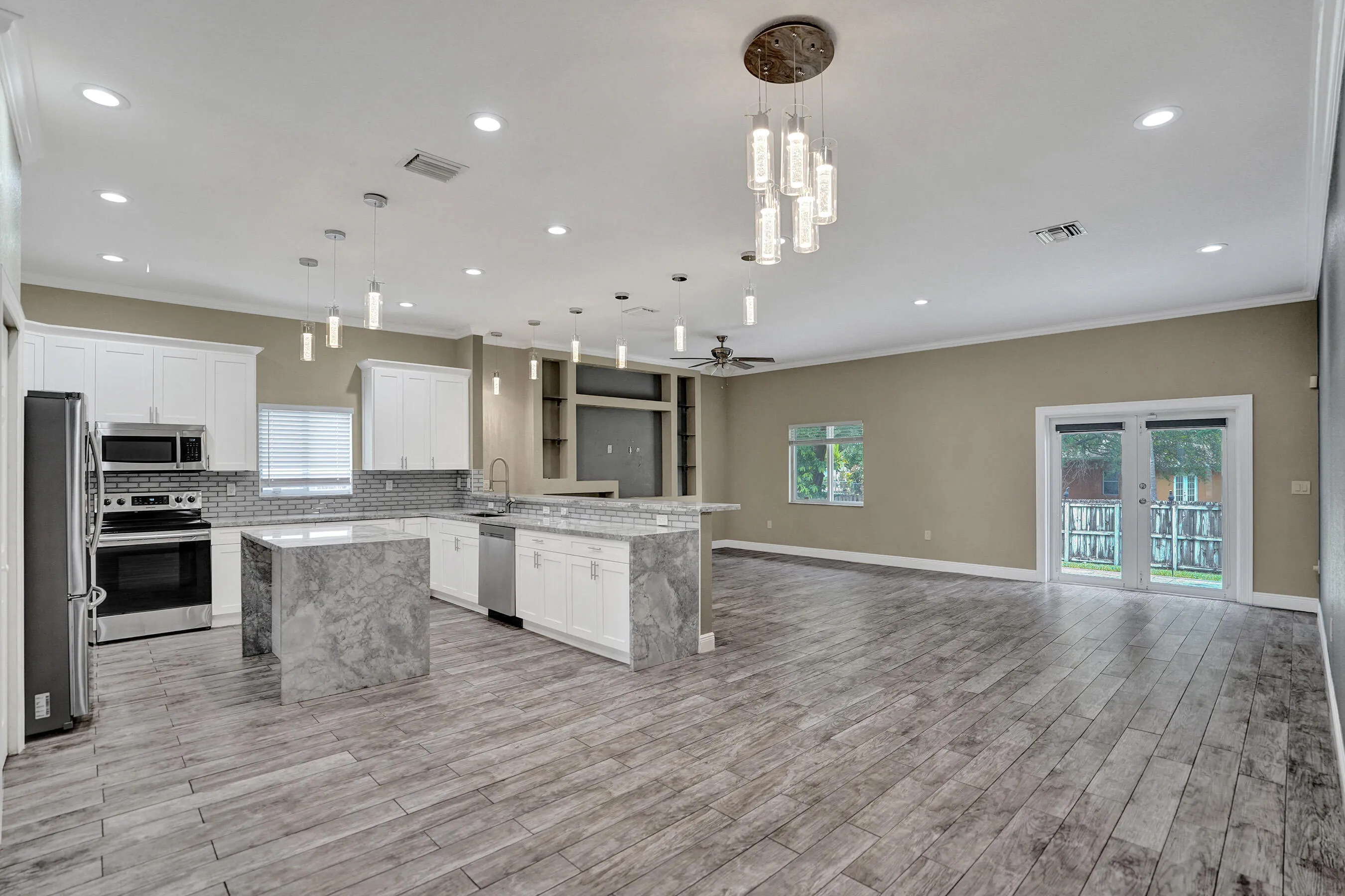 02 2 Kitchen and Living room