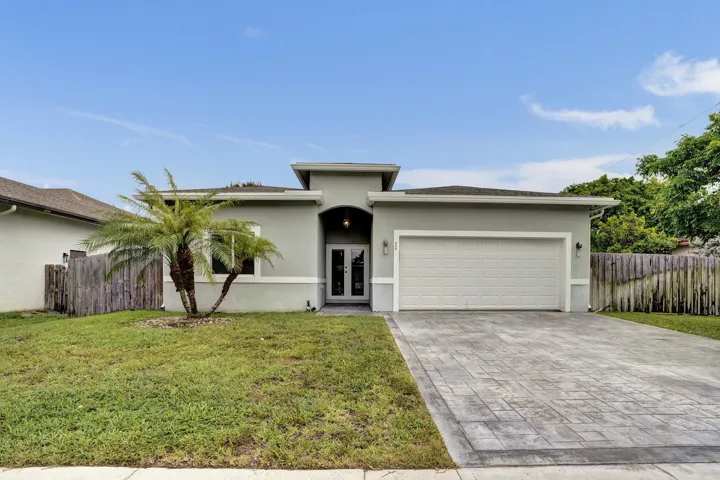 01 Front House