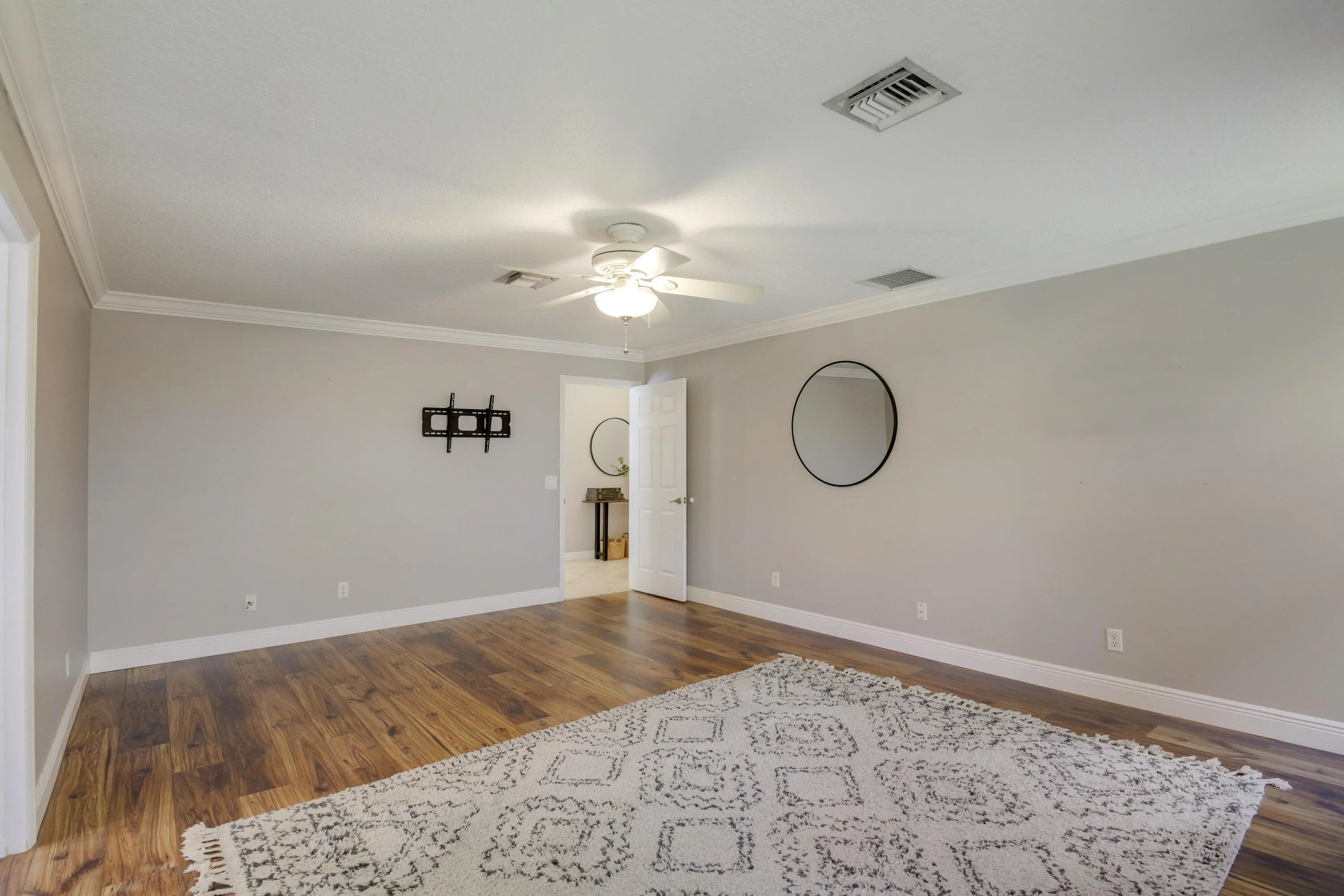 542 Indigo (16)