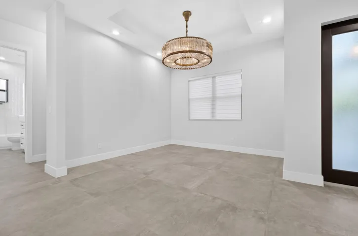 18 -Dining Room