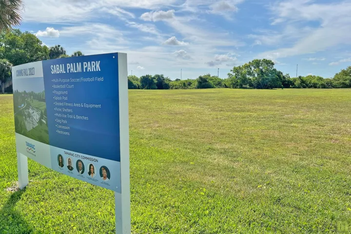 64 Park Sign2