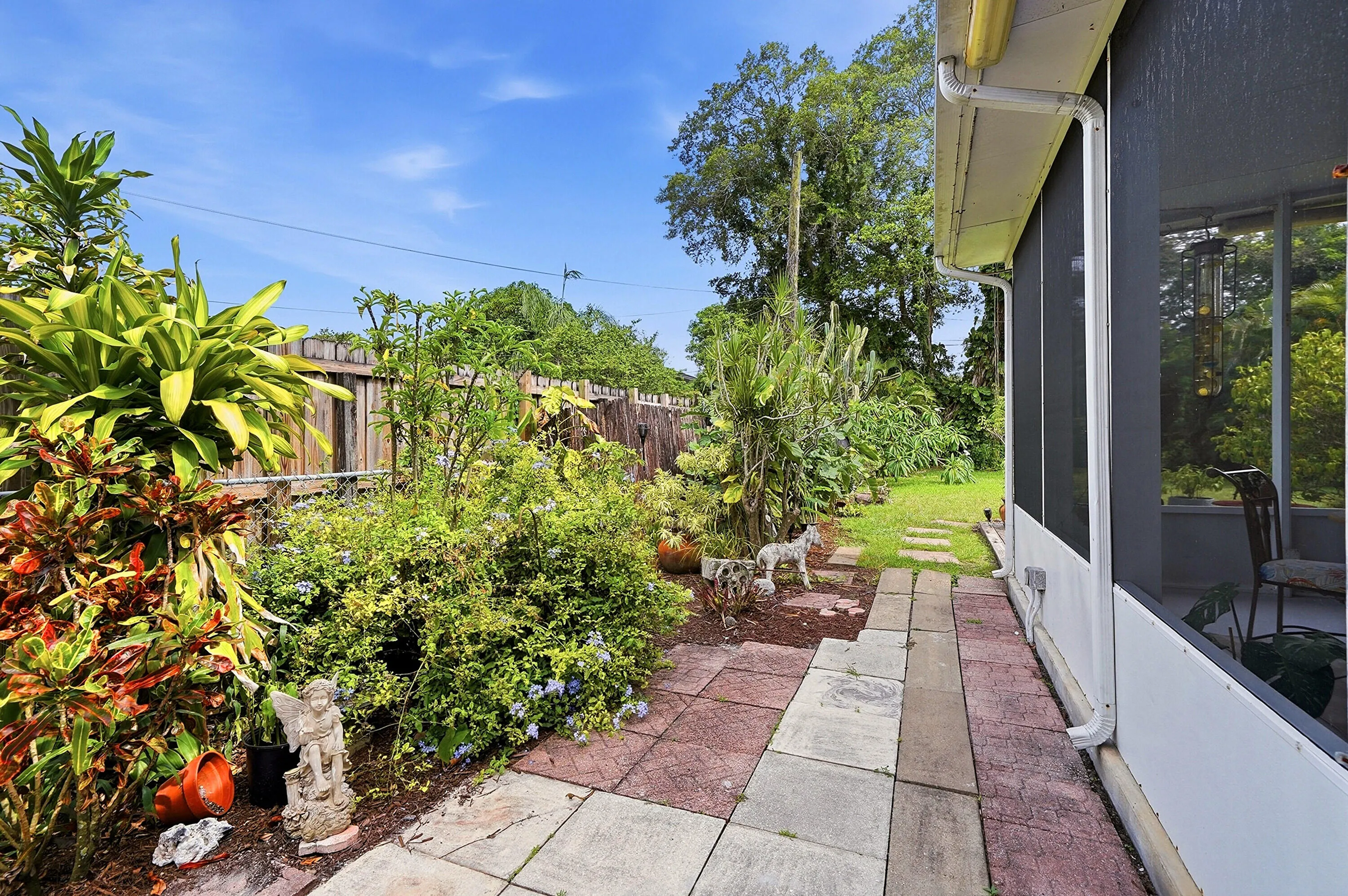 Side Garden