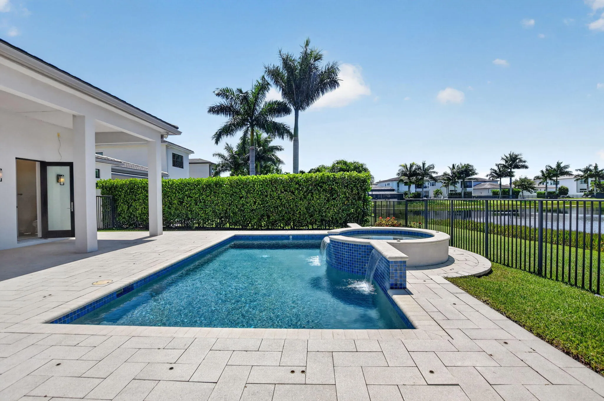 Pool & Spa (2)