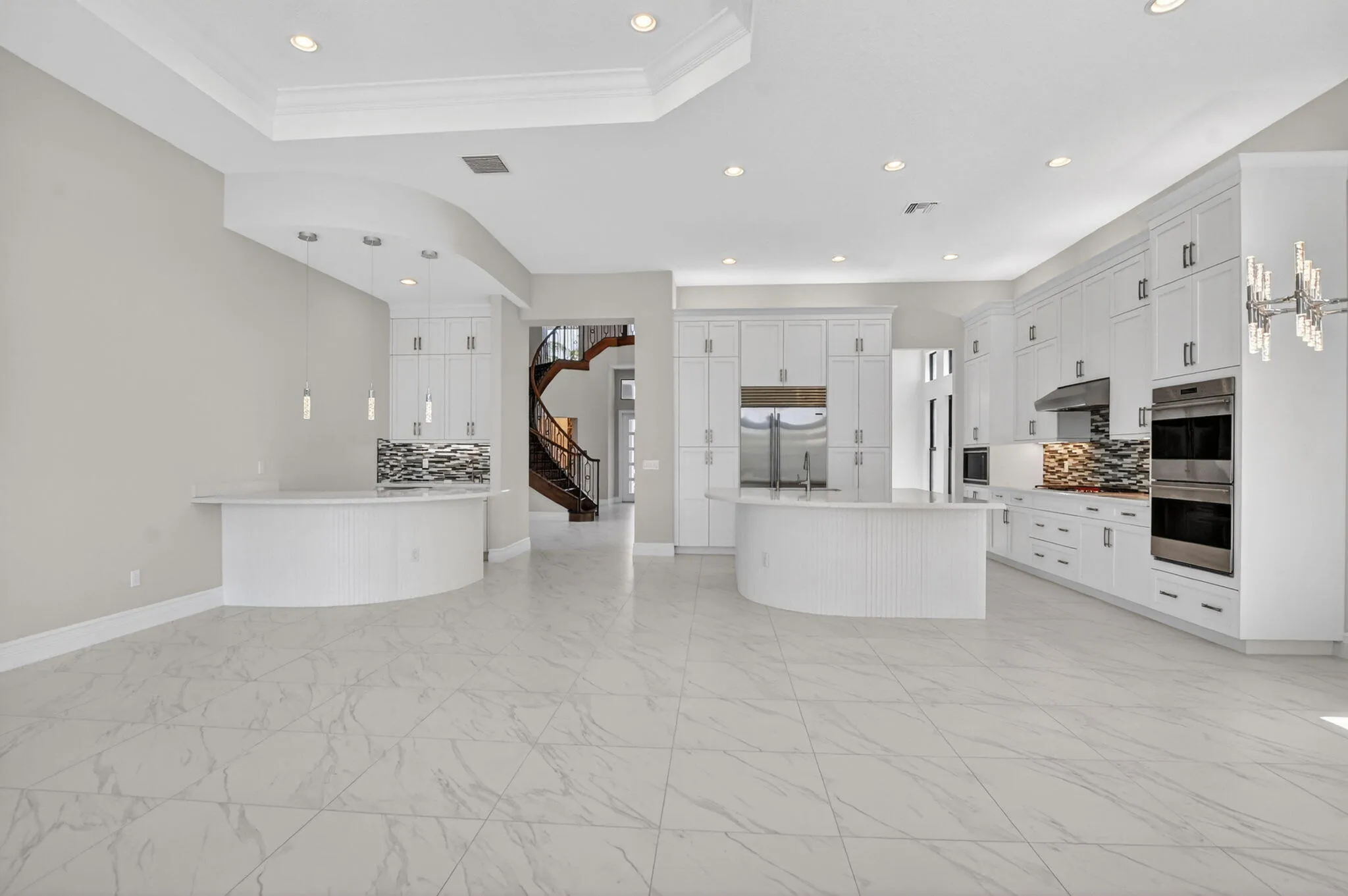 Kitchen & Living Area (1)