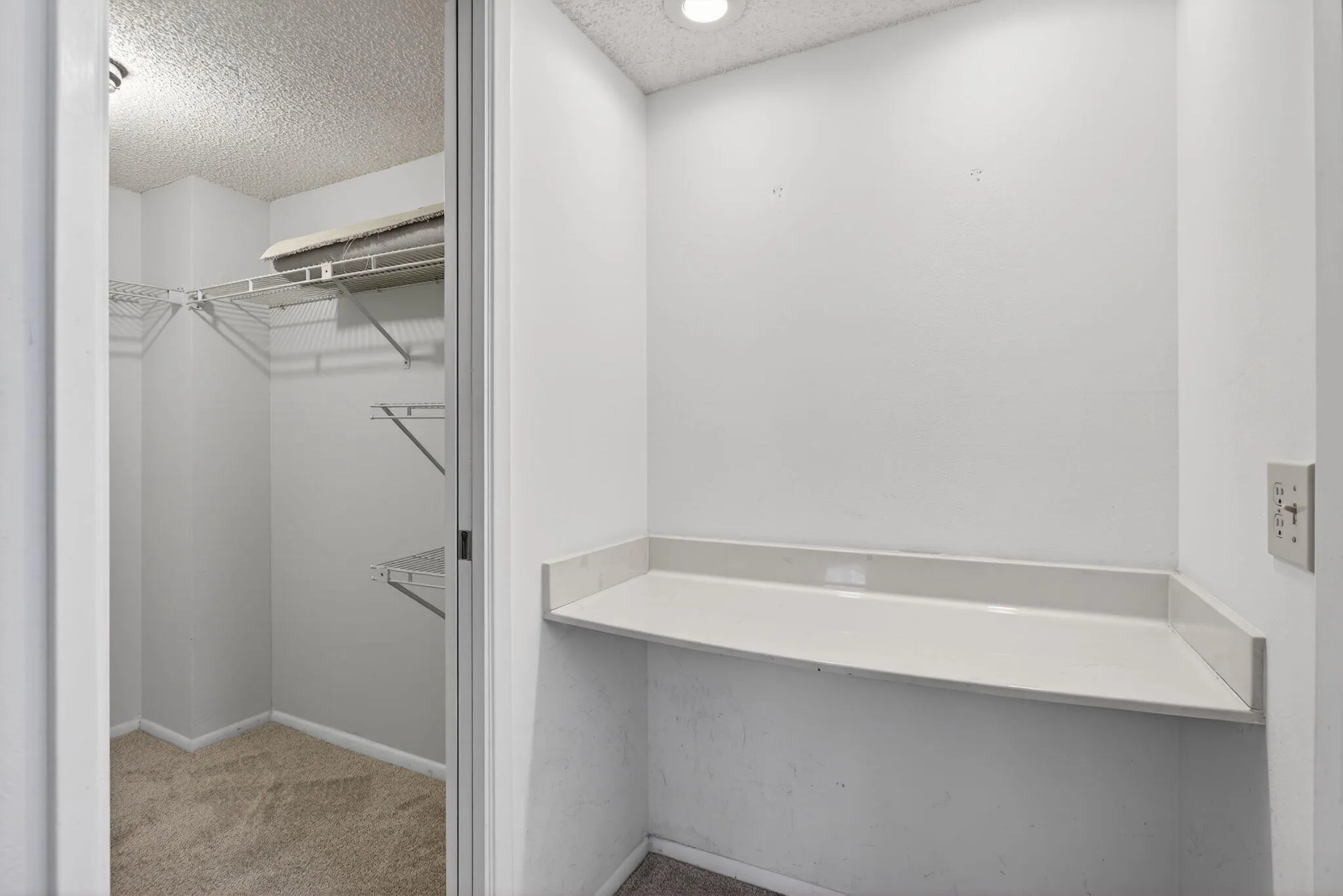 Primary Dressing Area