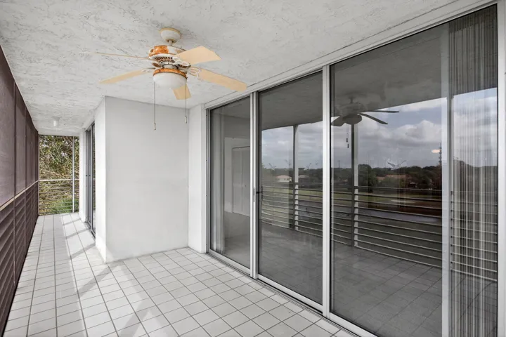 Large wrap around Balcony