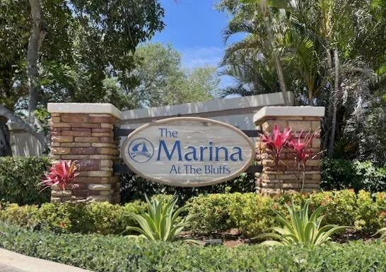 Bluffs Marina
