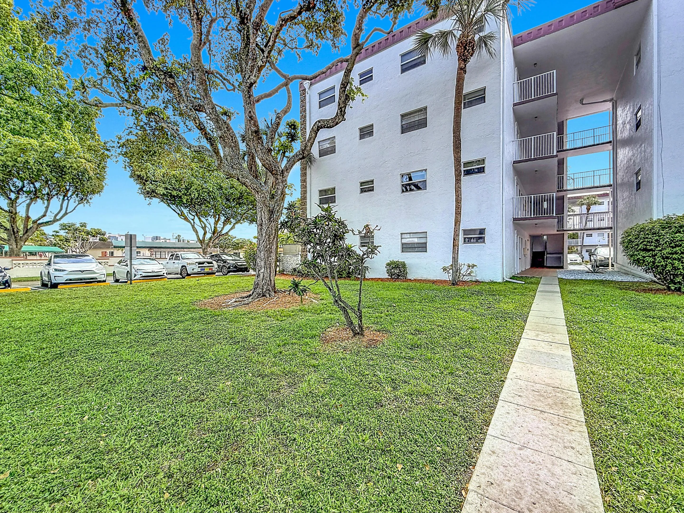 4270 NW 40th Street #401-12