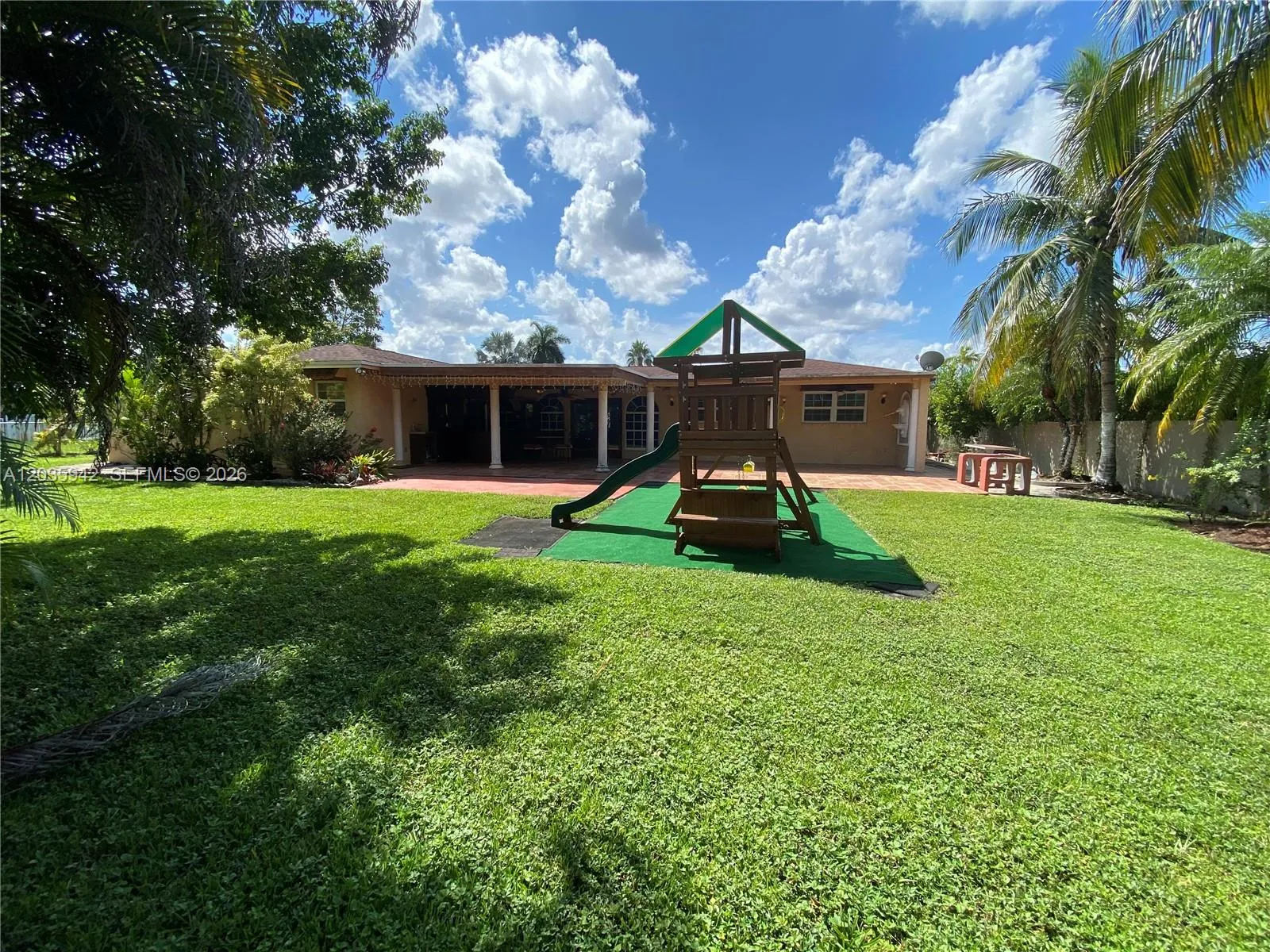 Property photo 25