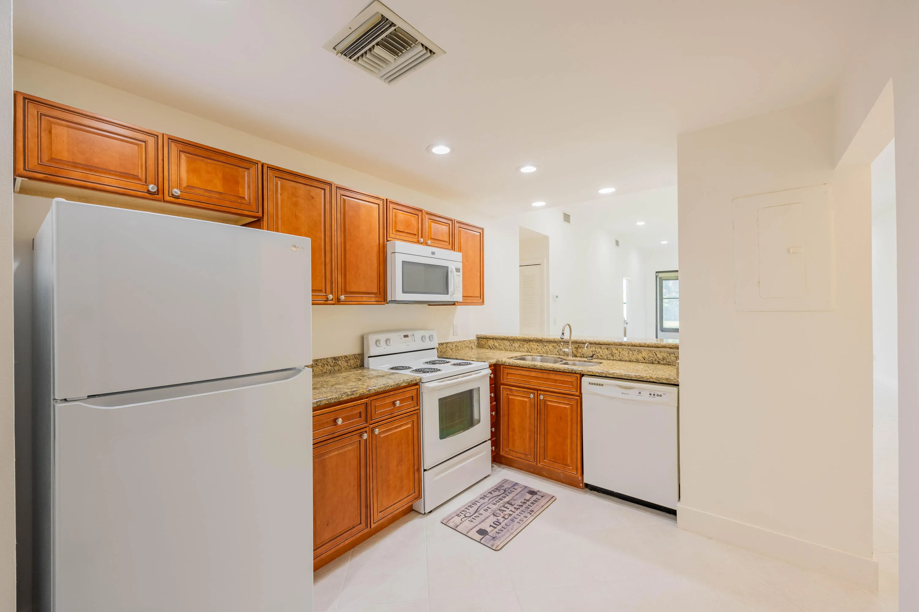 7520 La Paz Blvd # 104_Pics_28_Ruesta_06