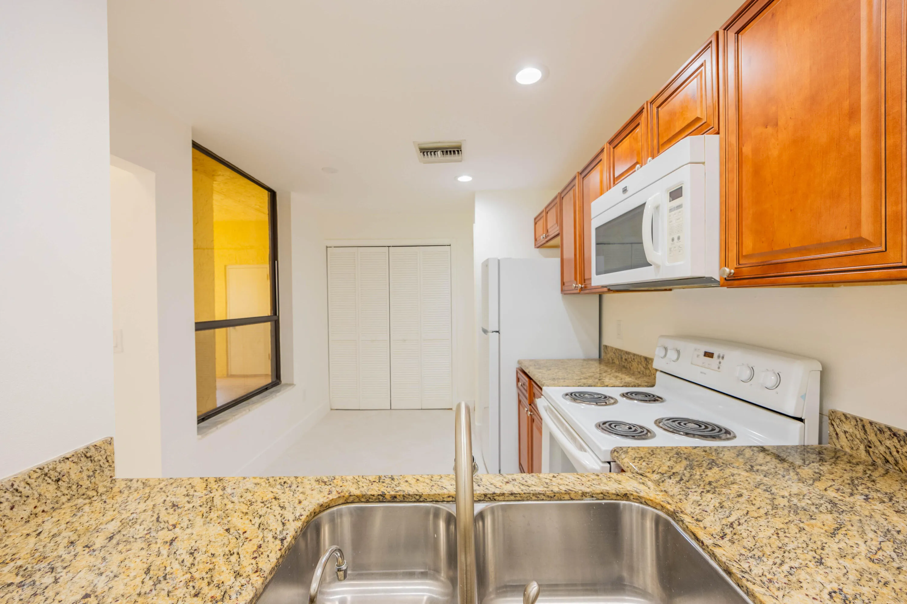 7520 La Paz Blvd # 104_Pics_30_Ruesta_06