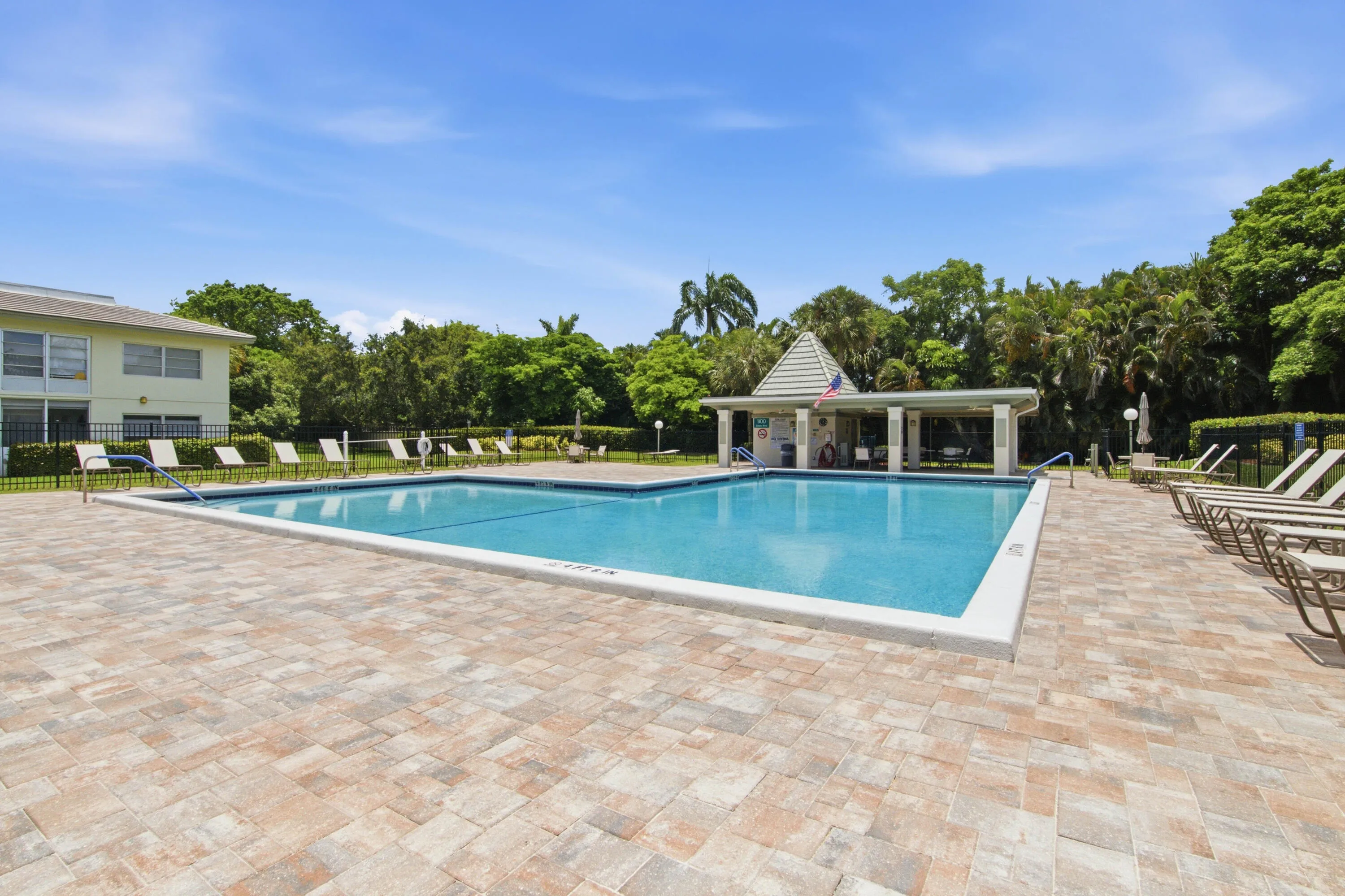 Bahama Village pool