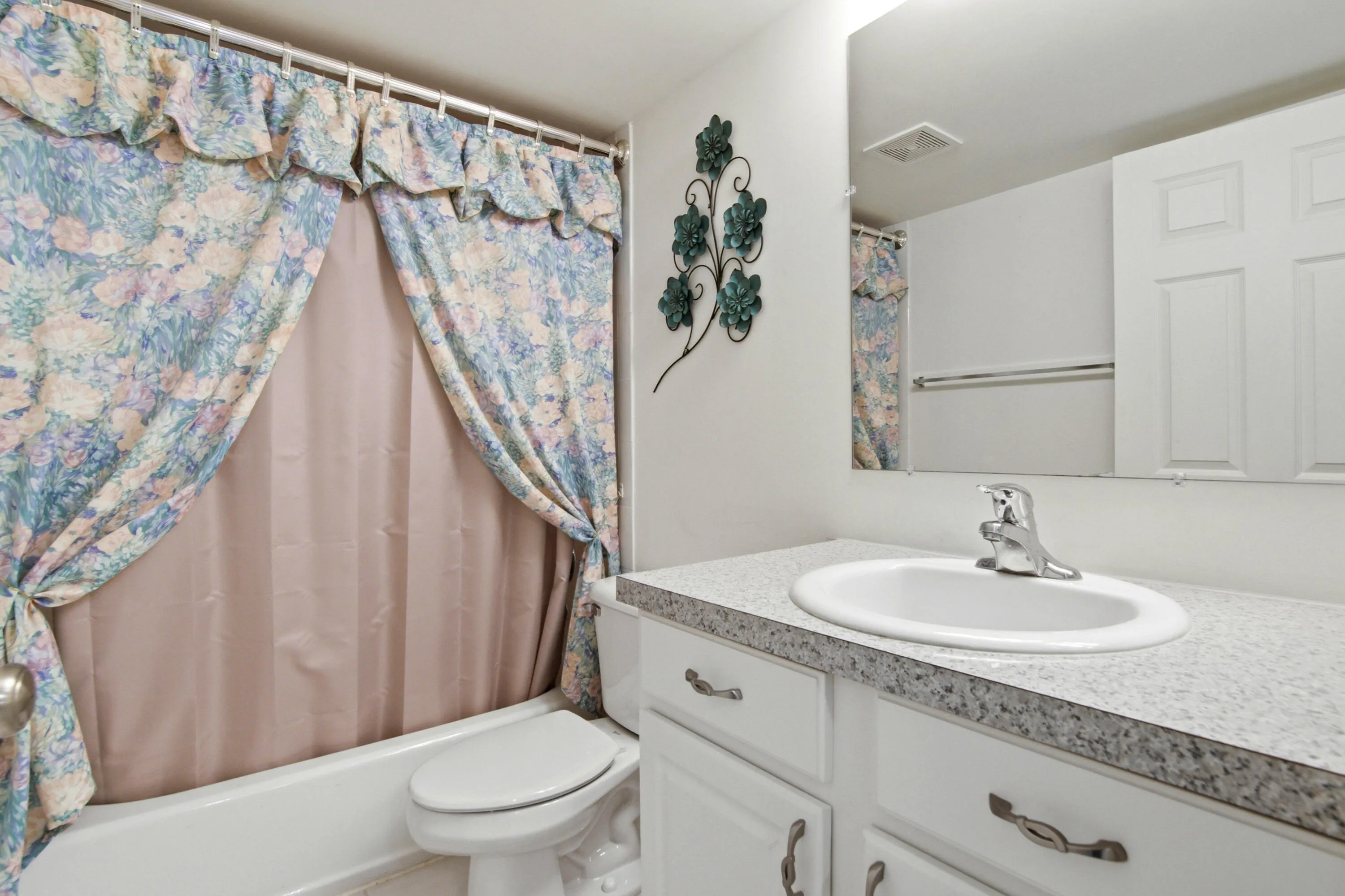 2nd bathroom