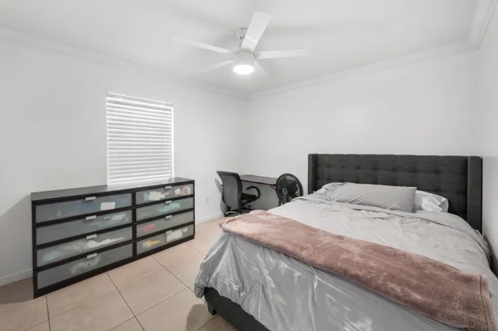 Bedroom_Clairmont (2)